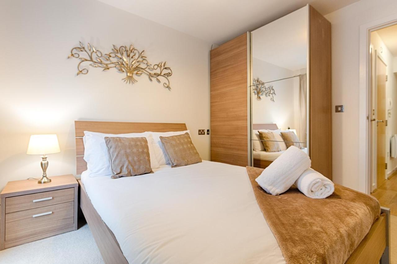 דירות סוואנסי Parking, Balcony, Fully Equipped Kitchen מראה חיצוני תמונה
