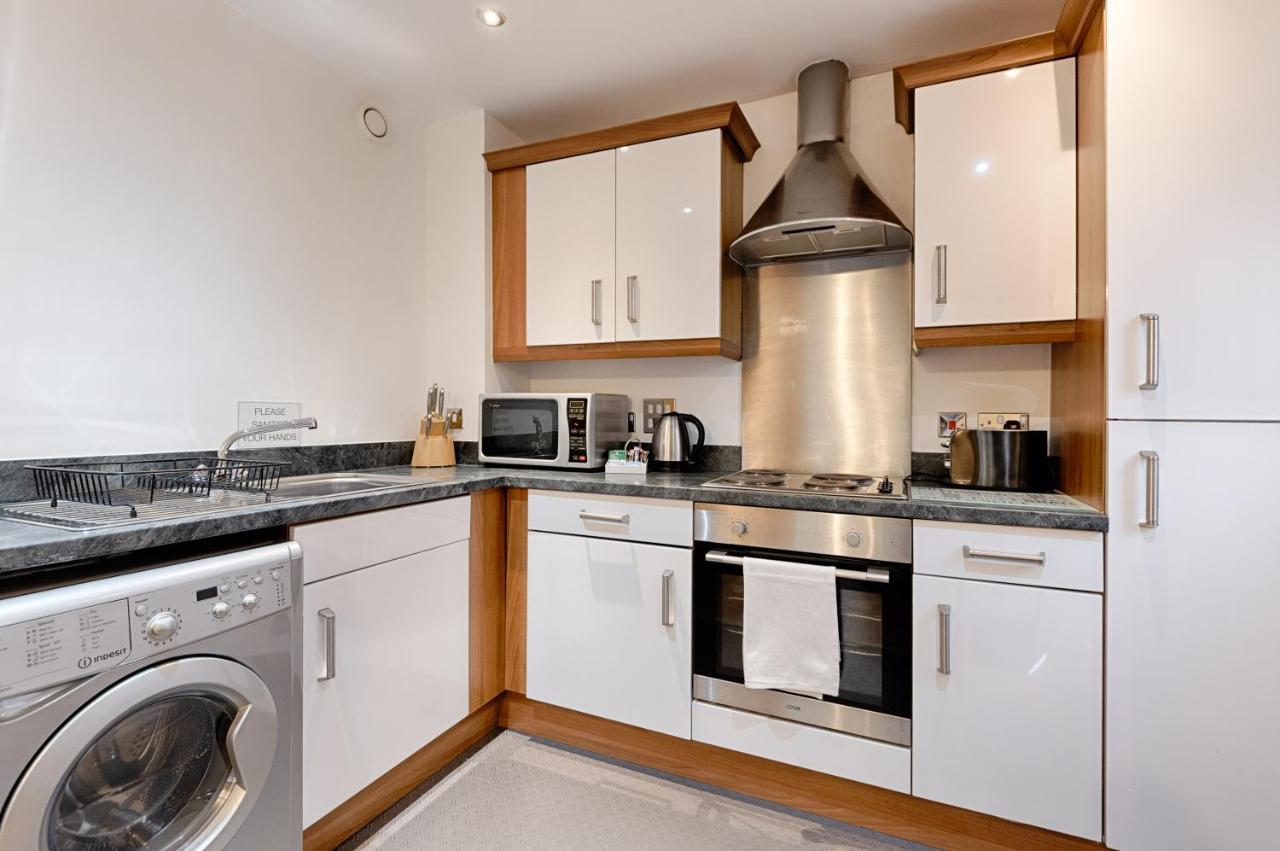 דירות סוואנסי Parking, Balcony, Fully Equipped Kitchen מראה חיצוני תמונה
