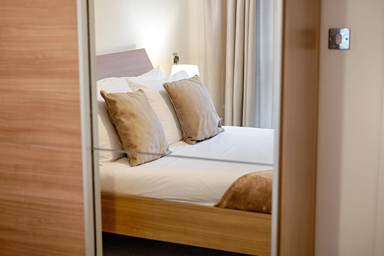 דירות סוואנסי Parking, Balcony, Fully Equipped Kitchen מראה חיצוני תמונה